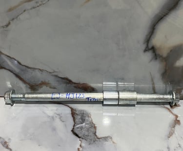 EJE TRASERO HJ125-7
