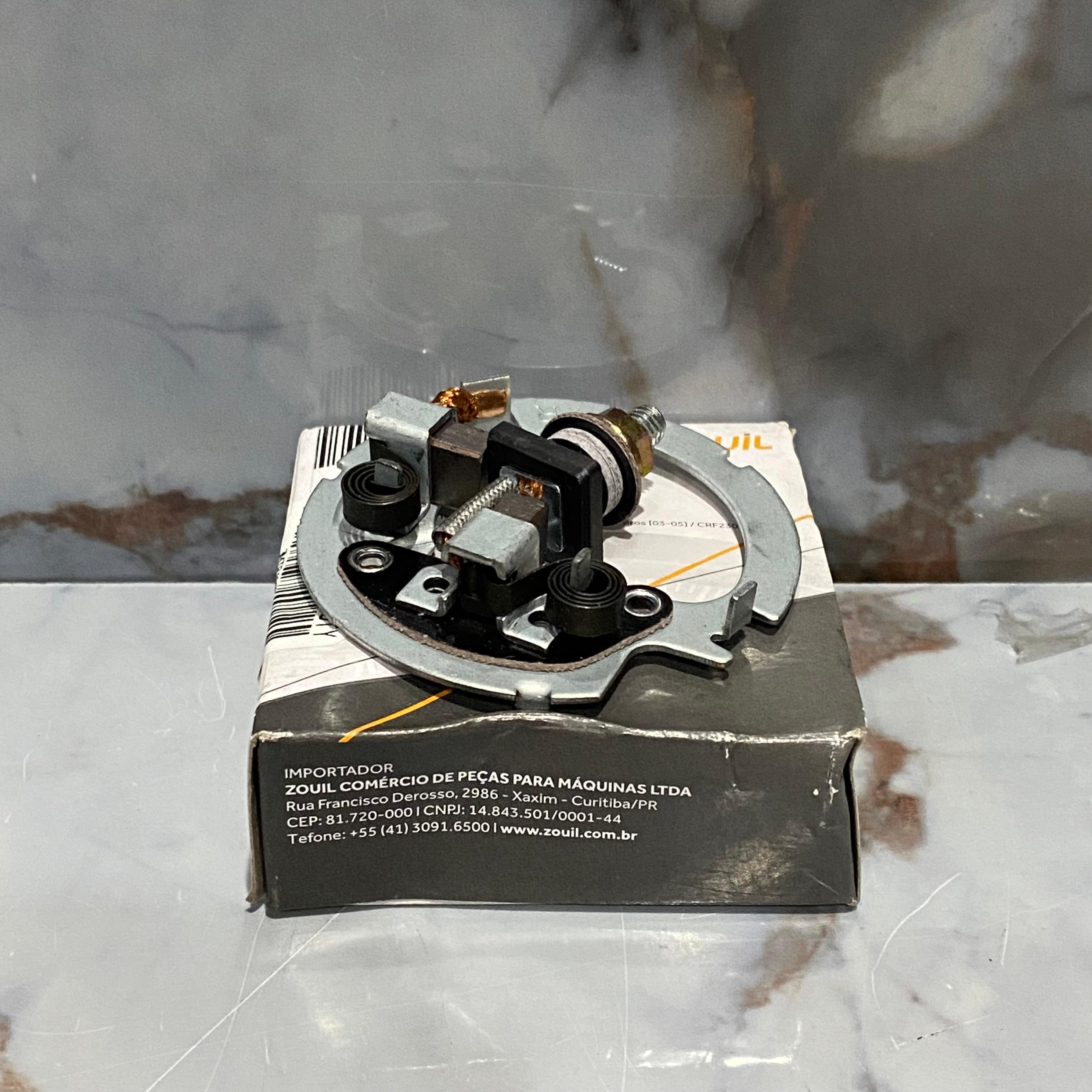 PORTA CARBONES CTX/XL200 ZOUIL