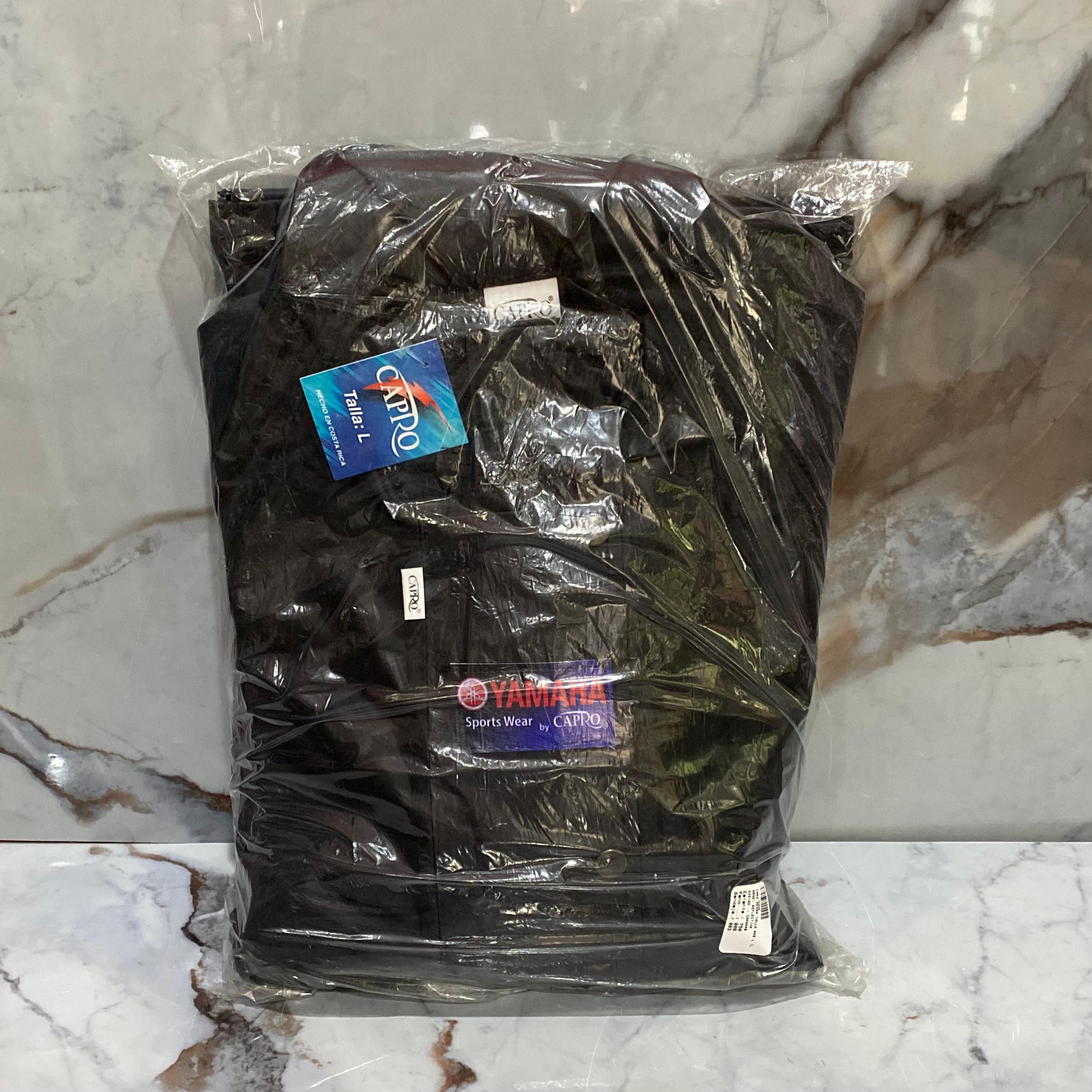 CAPA MOTOCICLISTA NEGRA CAPRO YAMAHA L