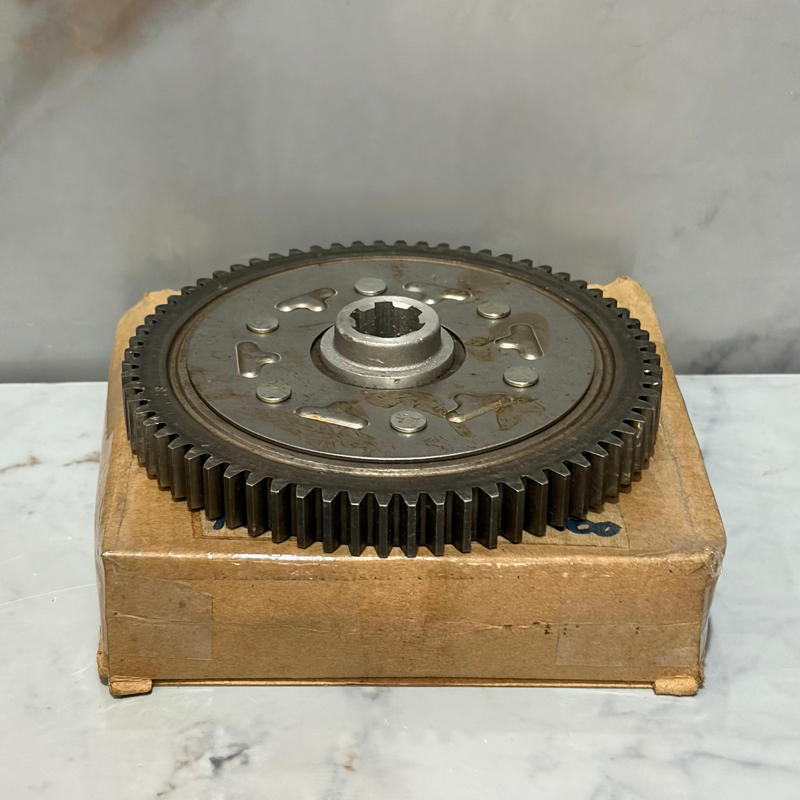 PIÑON DE CLUTCH FR100