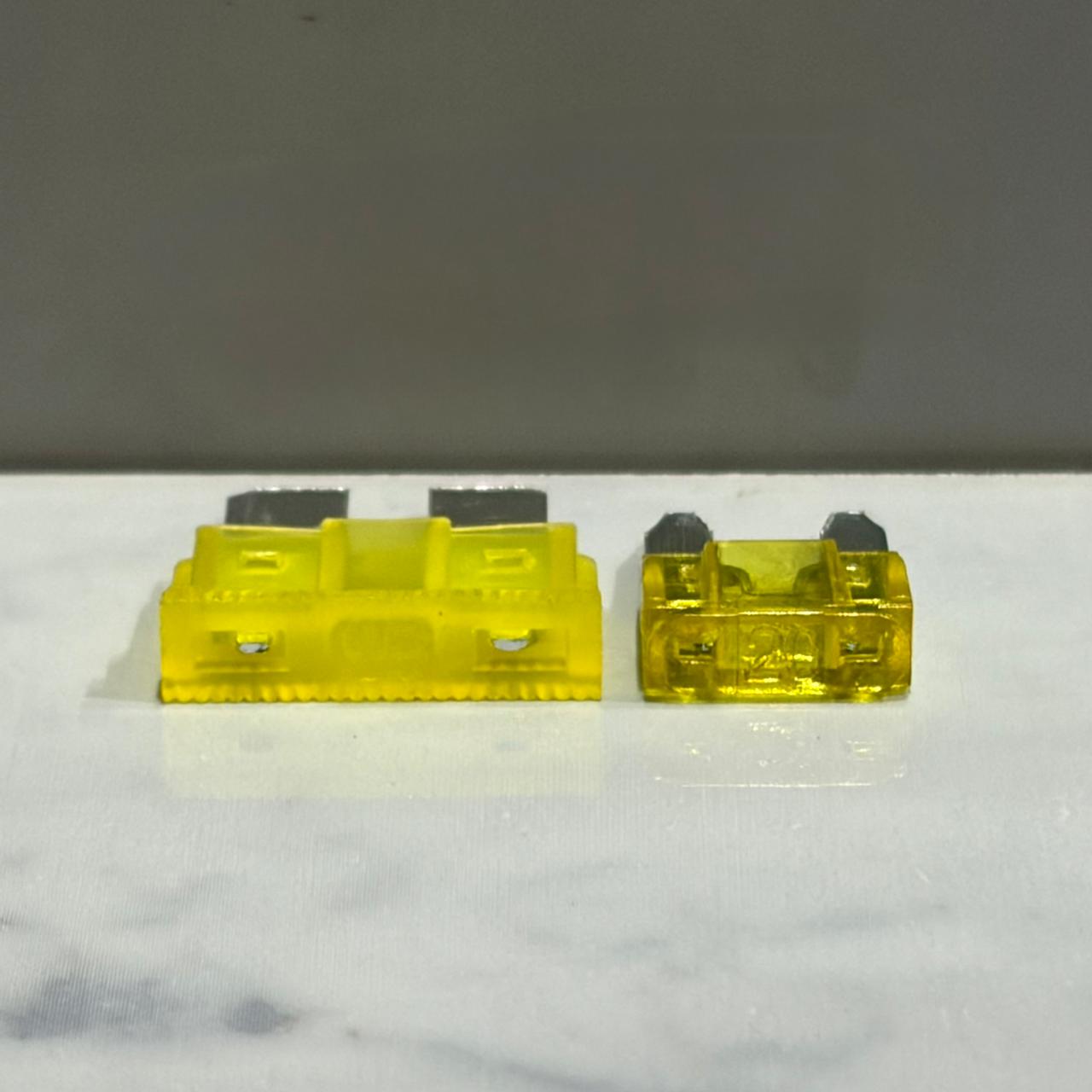 FUSIBLE 20 AMPERIOS PATILLA