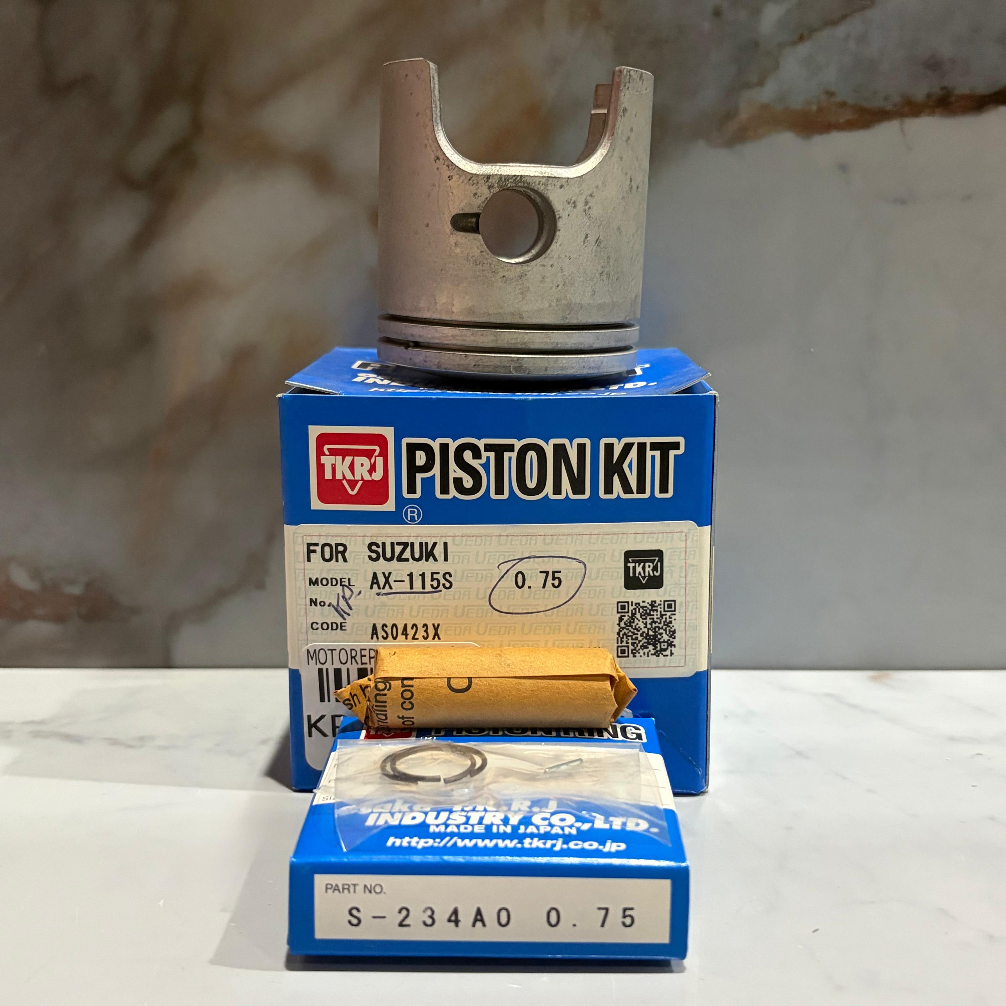 KIT PISTON AX115 0.75