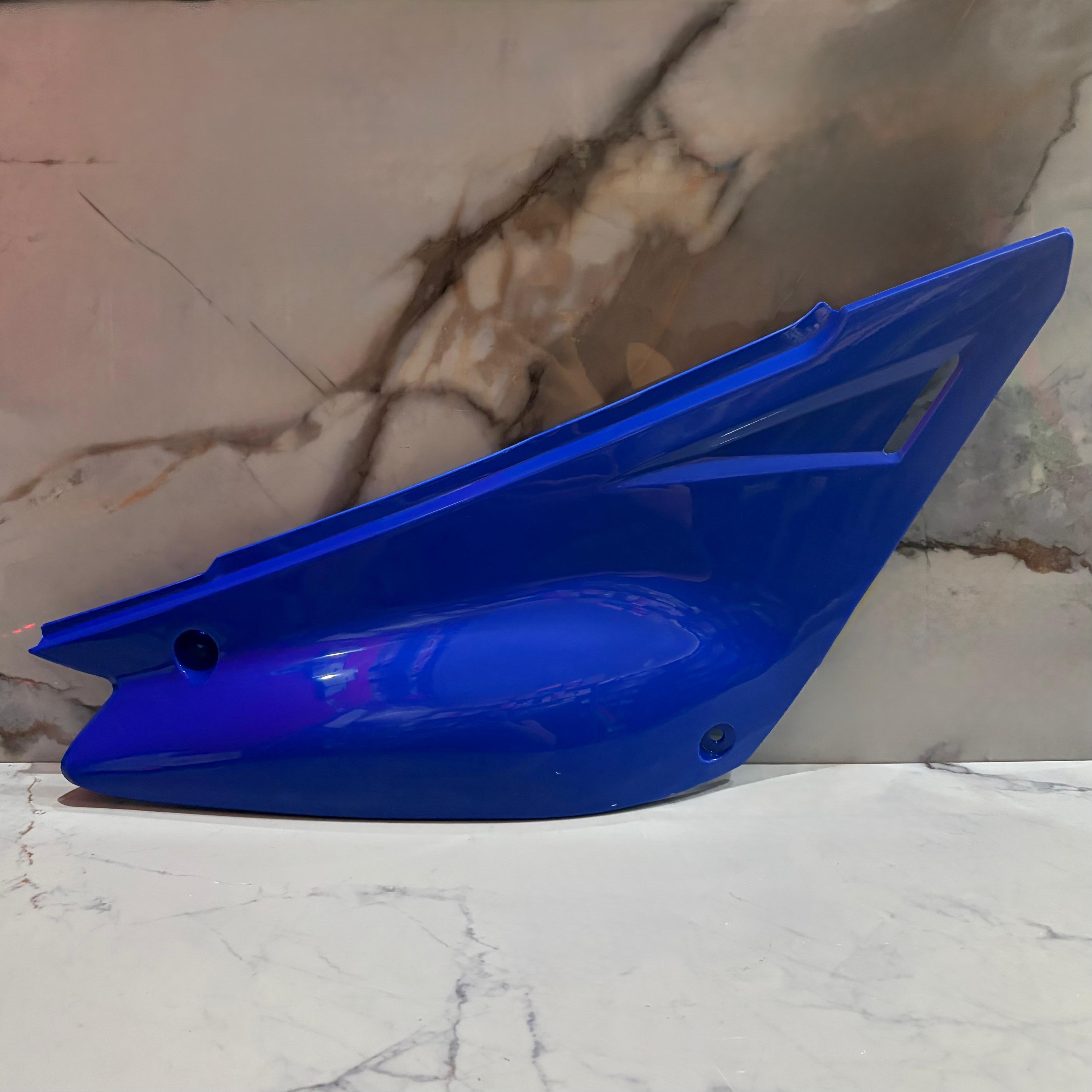 TAPAS LATERALES AZULES GXT200