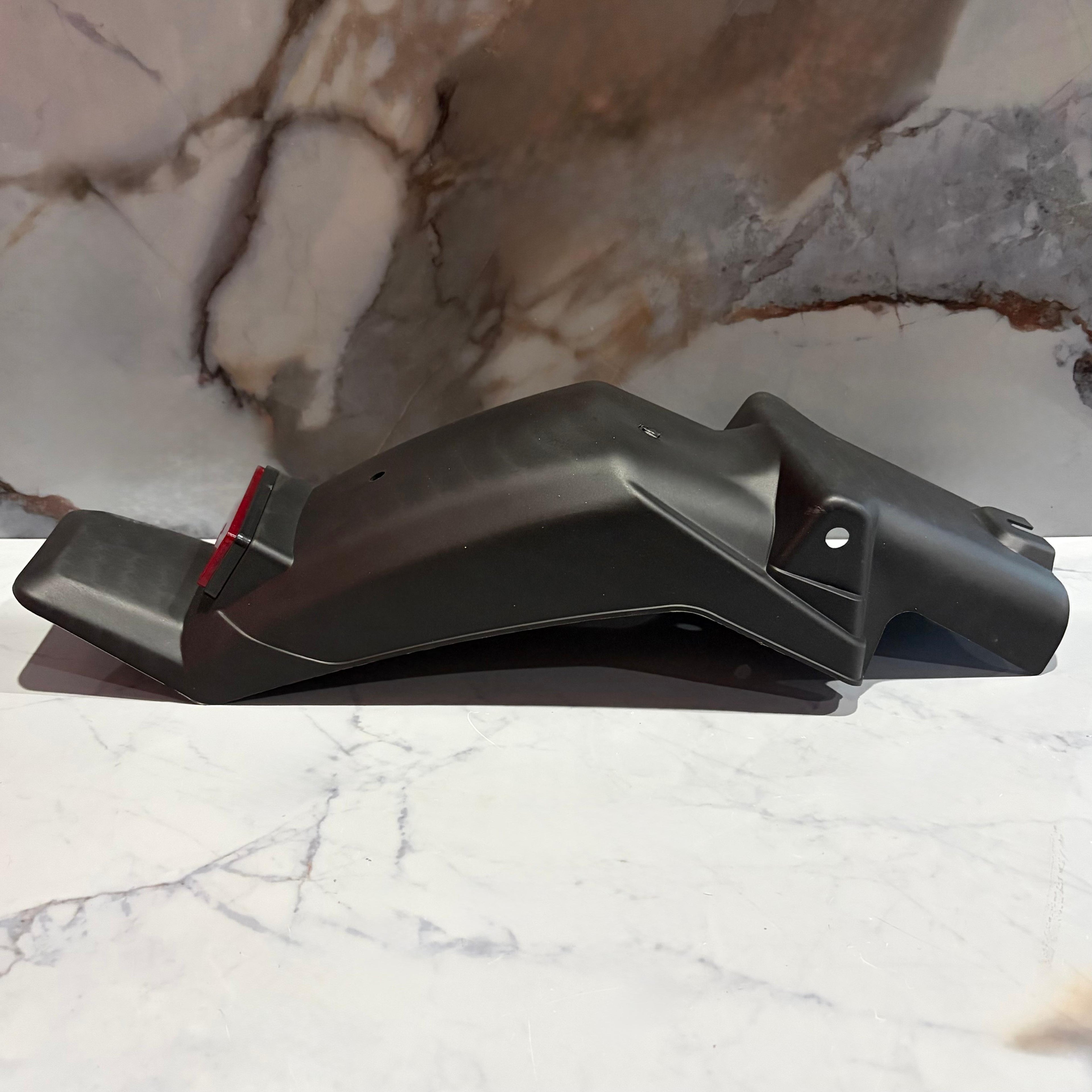 GUARDABARRO TRASERO CGL125