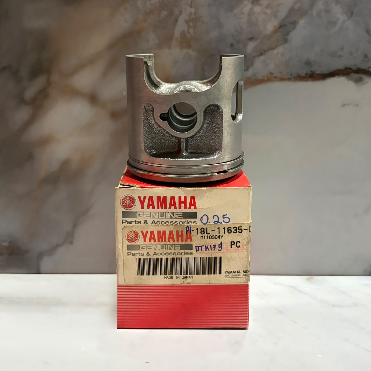 PISTON CON ANILLOS DTK175 O.25 ORIGINAL USADO