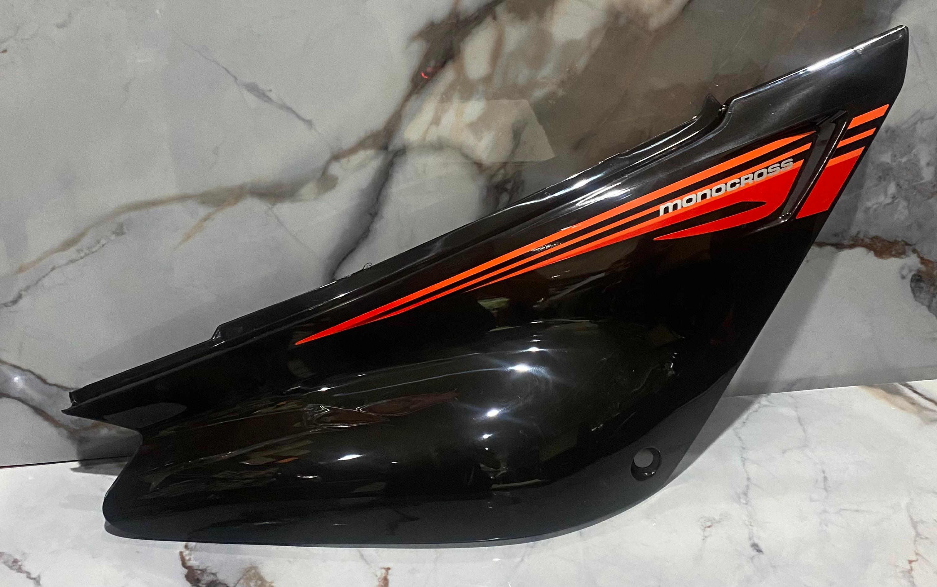 KIT PLASTICOS COMPLETO XTZ125 NEGRO