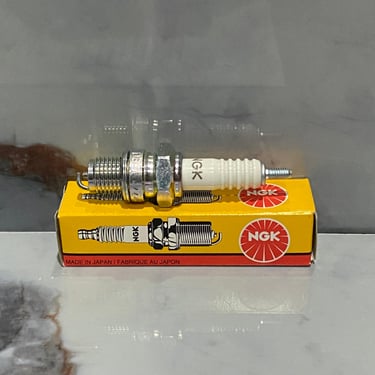 CANDELA D6HA ESPIGA CORTA NGK